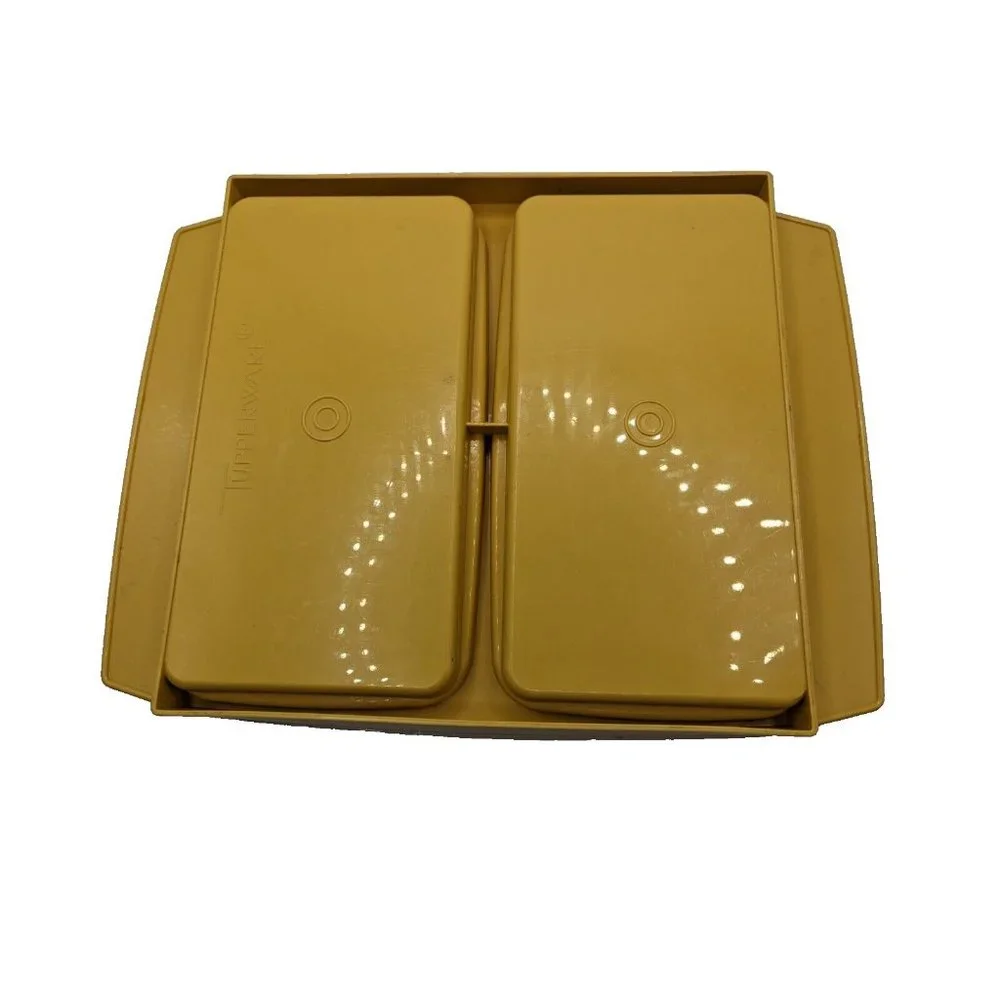 Vintage 1970s 2-Compartment Harvest Gold Tupperware w Lid - Very Good Condition